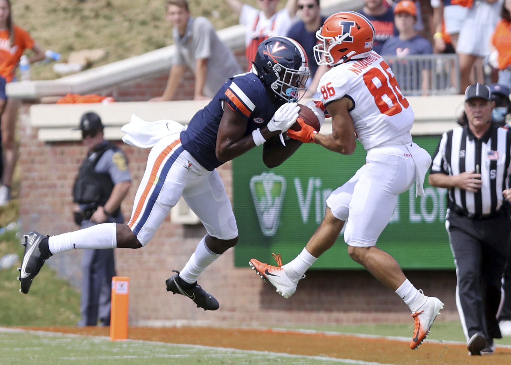 APTOPIX Illinois Virginia Football